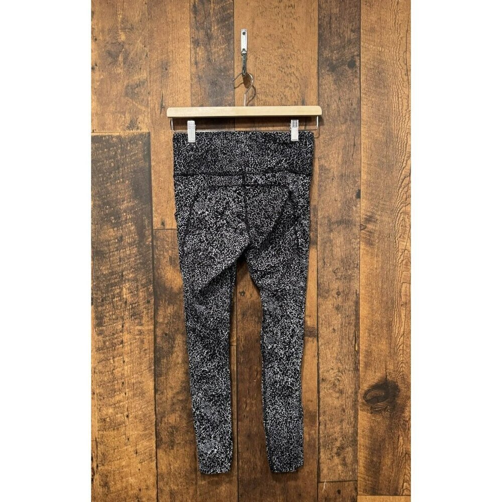 Lululemon Fast Free Tight II 25" *Non-Reflective Nulux Polar Shift Ice Sz 6 EUC - Picture 3 of 5